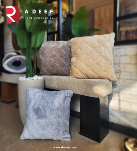 وجه قرن كنب مضرب 45*45  4 ألوان شتوي